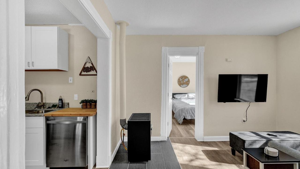 A Home Base For Your Journey Colorado Springs Exterior foto